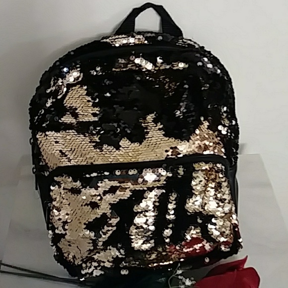 FUN & ADORABLE BACKPACK - Picture 3 of 8